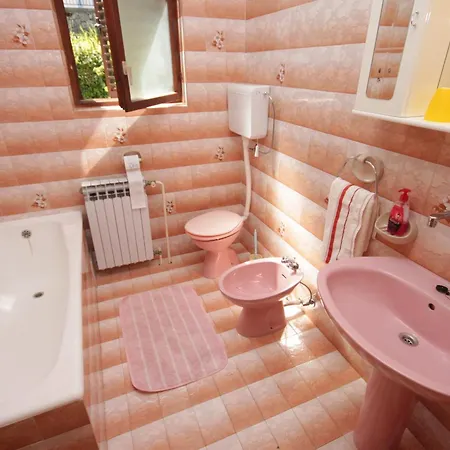 Apartmán With Parking Space Opric, Opatija - 7695 Lovran